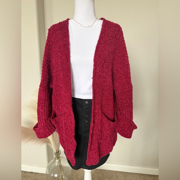 Women's Cozy Chenille Beautiful Red Open Sweater Cardigan - Picture 13 of 13